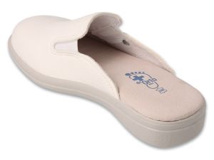 DR ORTO MED 178D001 Дамско анатомично сабо с кожена стелка, Бяло